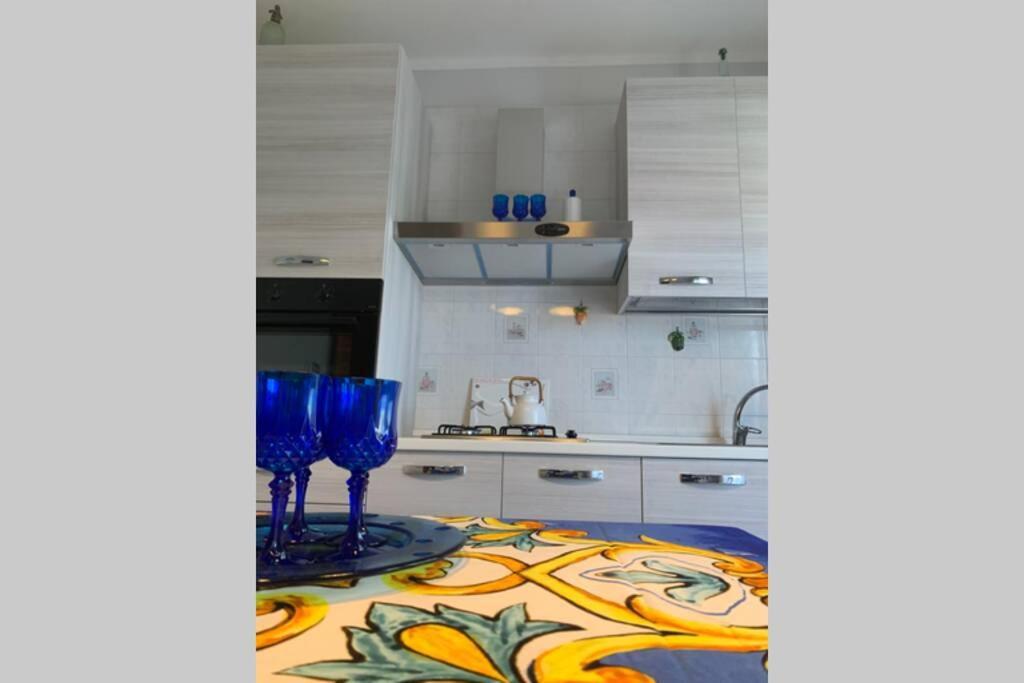 Casa Vacanza - I Mulini Con Parcheggio Gratuito Incluso. Monreale Exterior foto